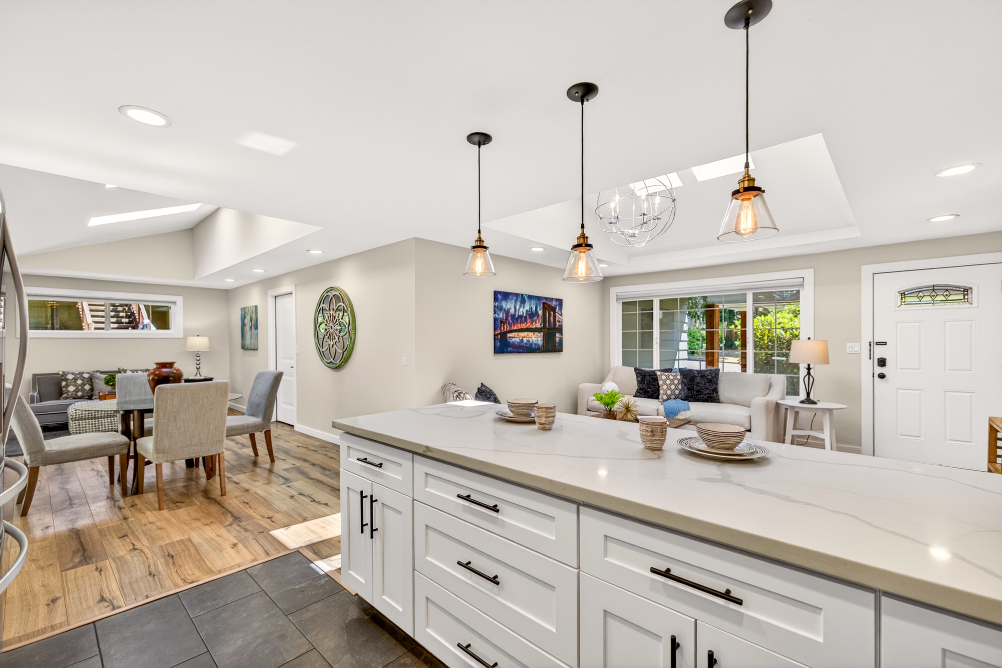 Updated Kirkland Rambler: 3 Beds, 1.75 Baths, Lake Washington Schools