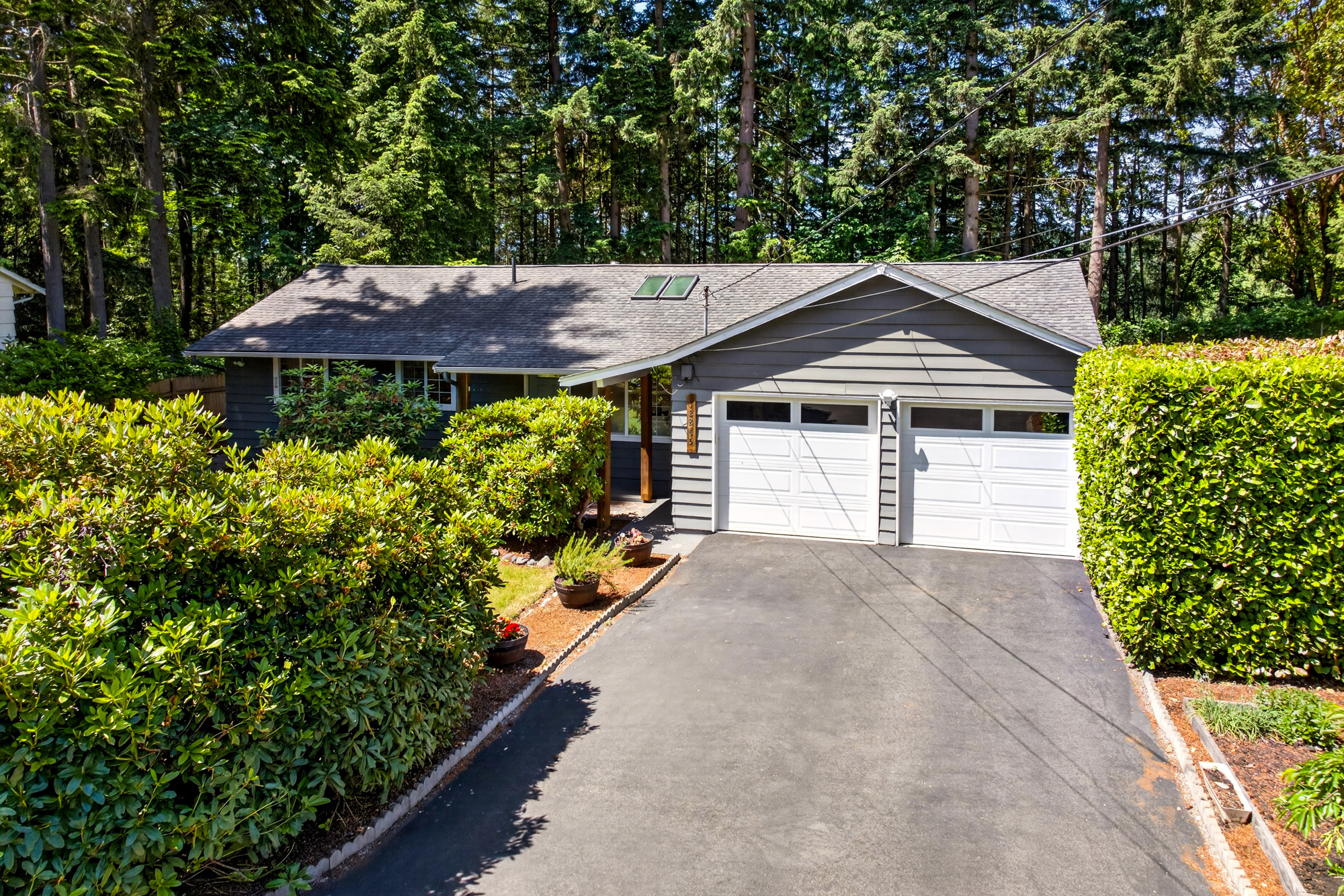 Updated Kirkland Rambler: 3 Beds, 1.75 Baths, Lake Washington Schools