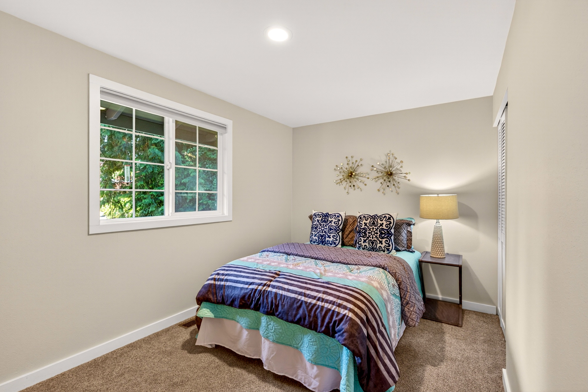 Updated Kirkland Rambler: 3 Beds, 1.75 Baths, Lake Washington Schools