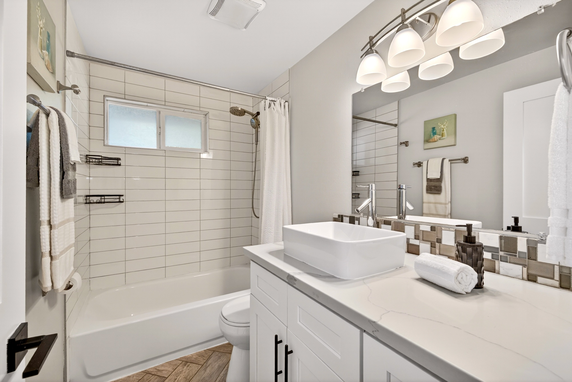 Updated Kirkland Rambler: 3 Beds, 1.75 Baths, Lake Washington Schools