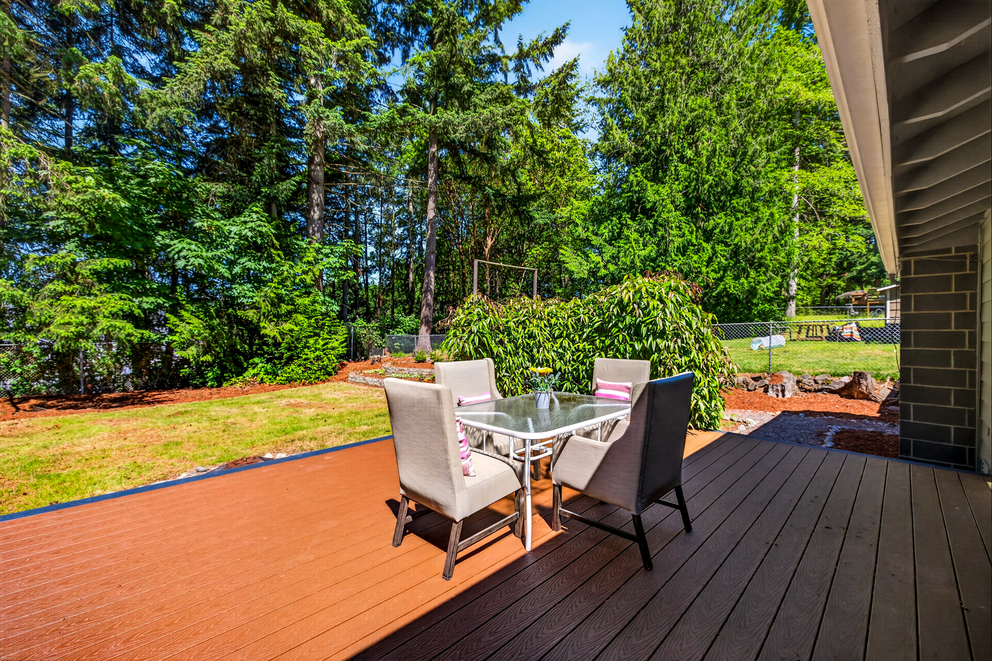 Updated Kirkland Rambler: 3 Beds, 1.75 Baths, Lake Washington Schools