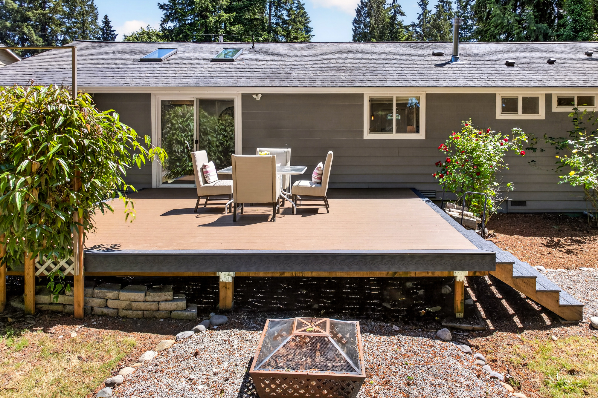 Updated Kirkland Rambler: 3 Beds, 1.75 Baths, Lake Washington Schools