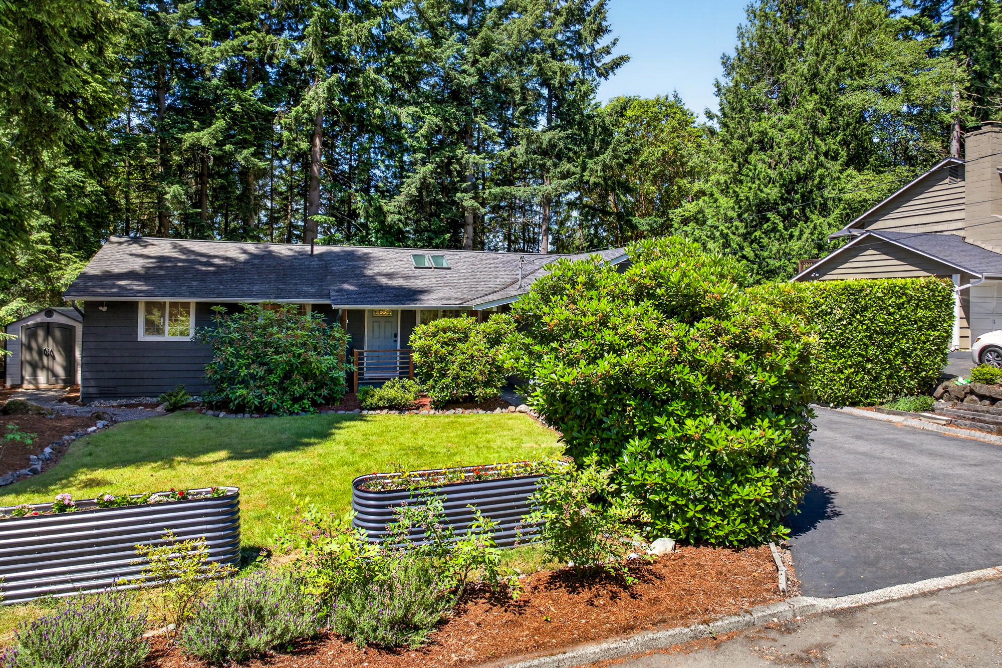 Updated Kirkland Rambler: 3 Beds, 1.75 Baths, Lake Washington Schools