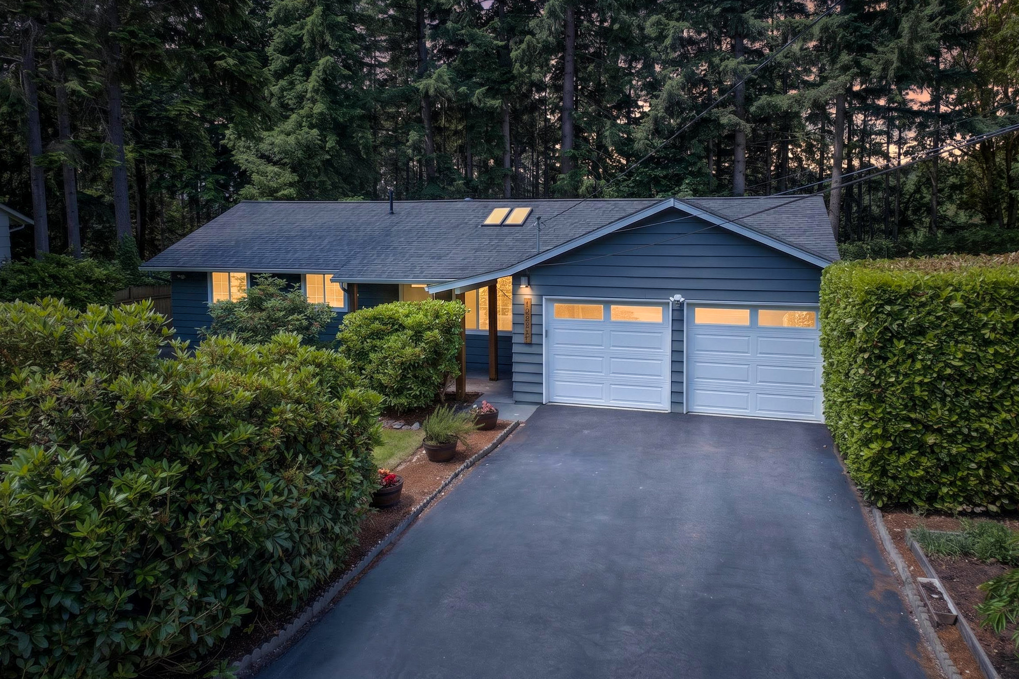 Updated Kirkland Rambler: 3 Beds, 1.75 Baths, Lake Washington Schools
