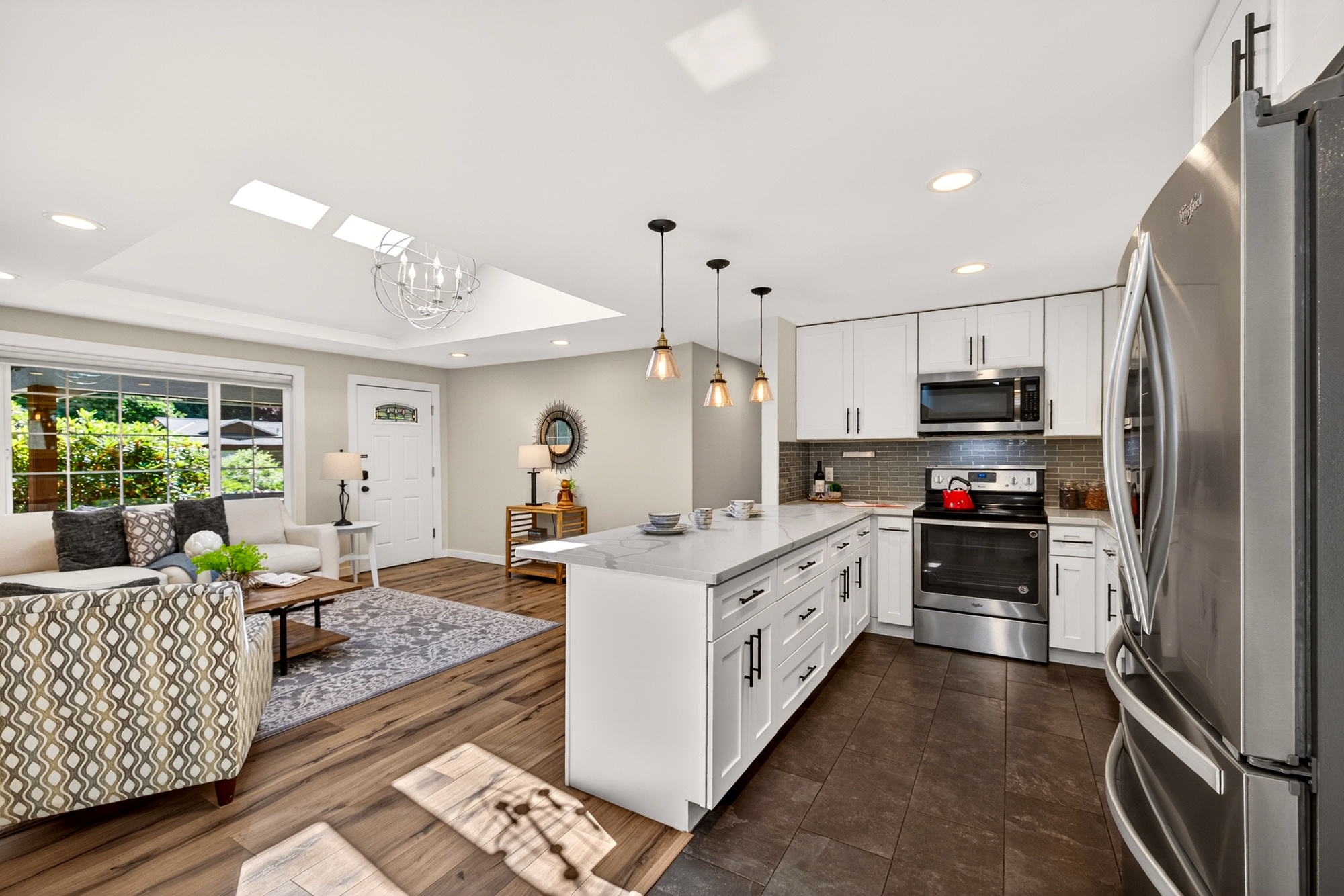 Updated Kirkland Rambler: 3 Beds, 1.75 Baths, Lake Washington Schools