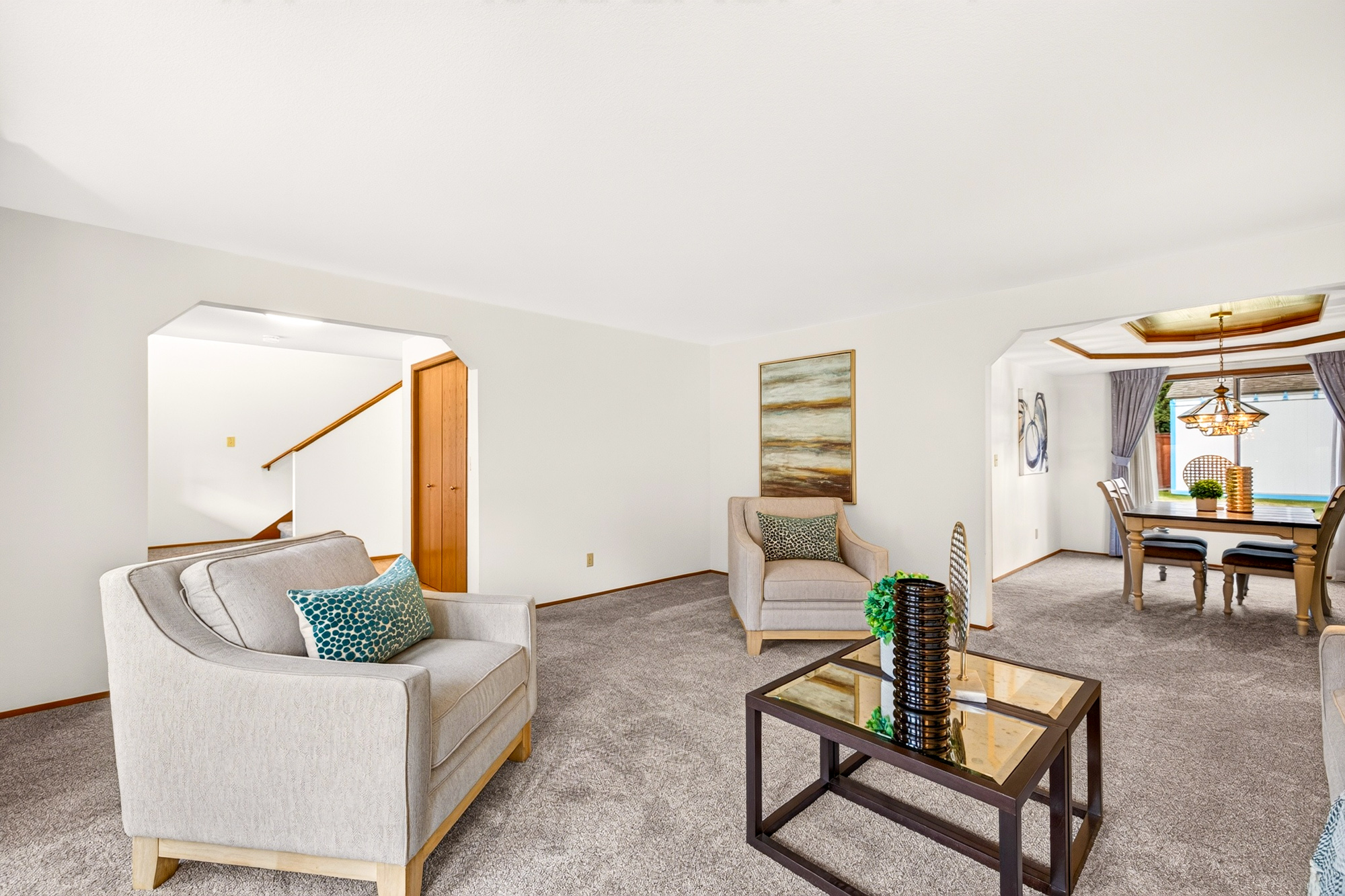 Redmond Two Story: 4 Bedrooms, Bonus Room, Central A/C, and a Private Fenced Yard in Northshore Schools