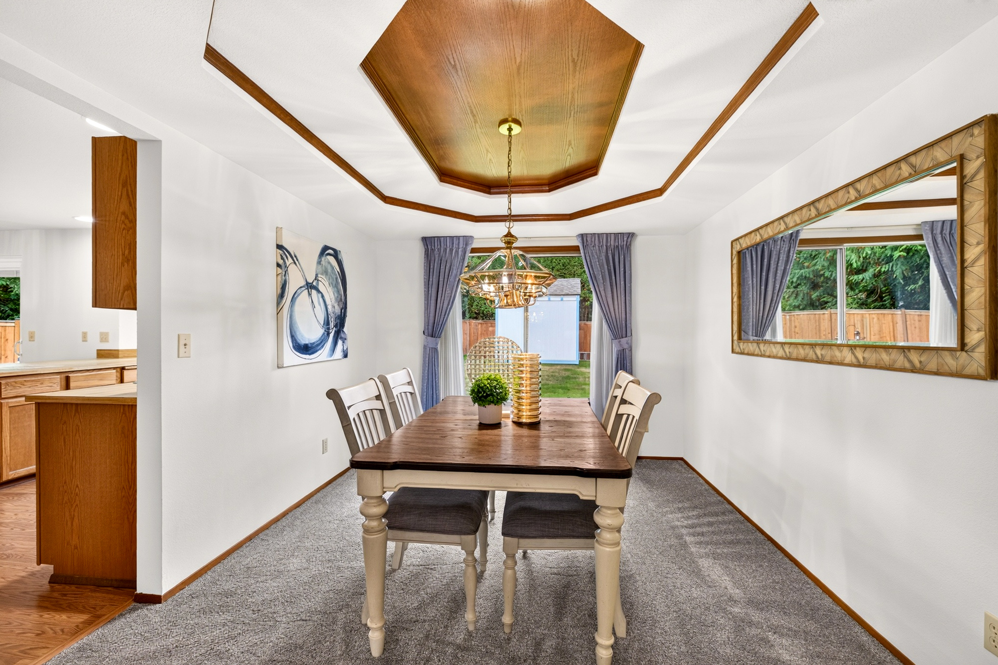 Redmond Two Story: 4 Bedrooms, Bonus Room, Central A/C, and a Private Fenced Yard in Northshore Schools