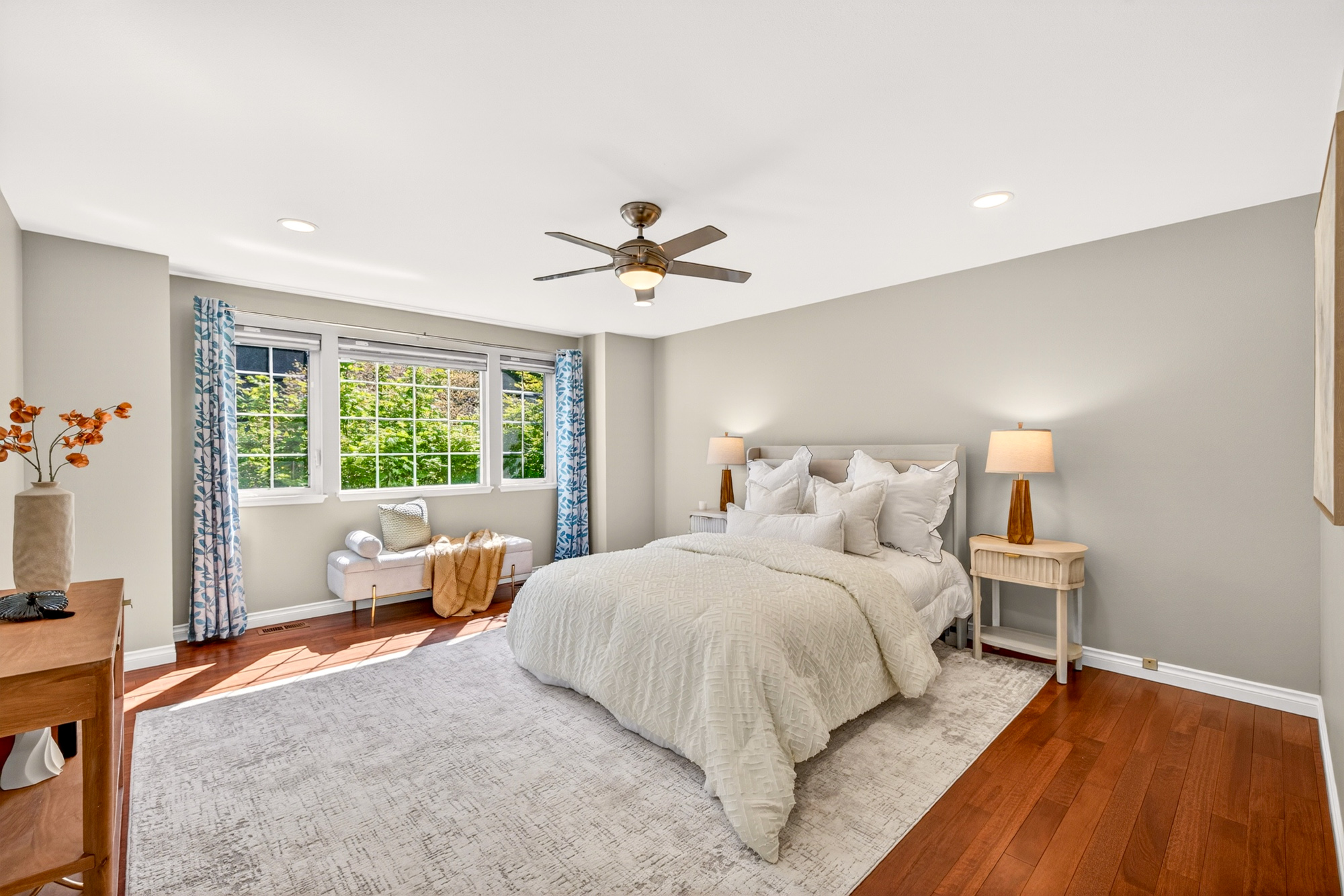 PENDING! Fully Updated 3 Bedroom Two Story Redmond Home with Modern Finishes & Sunny West-Facing Backyard