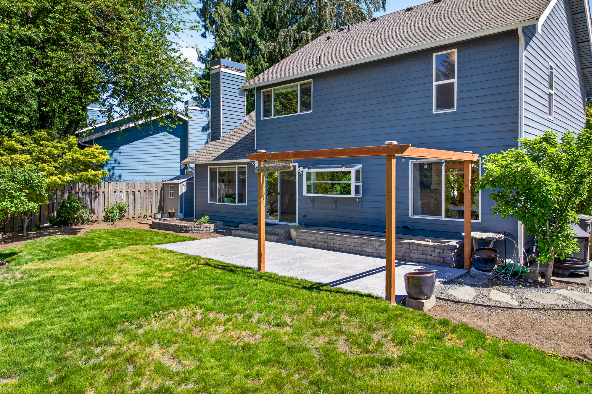 PENDING! Fully Updated 3 Bedroom Two Story Redmond Home with Modern Finishes & Sunny West-Facing Backyard