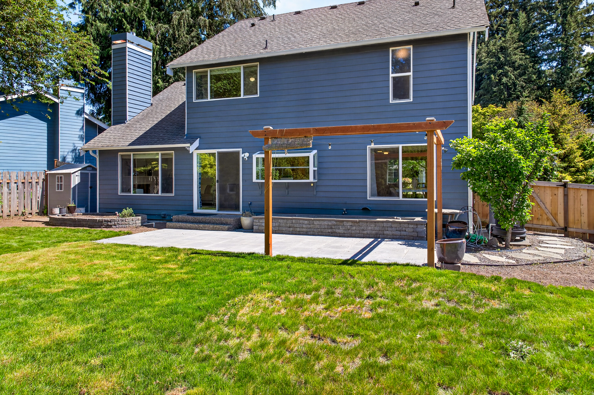 PENDING! Fully Updated 3 Bedroom Two Story Redmond Home with Modern Finishes & Sunny West-Facing Backyard
