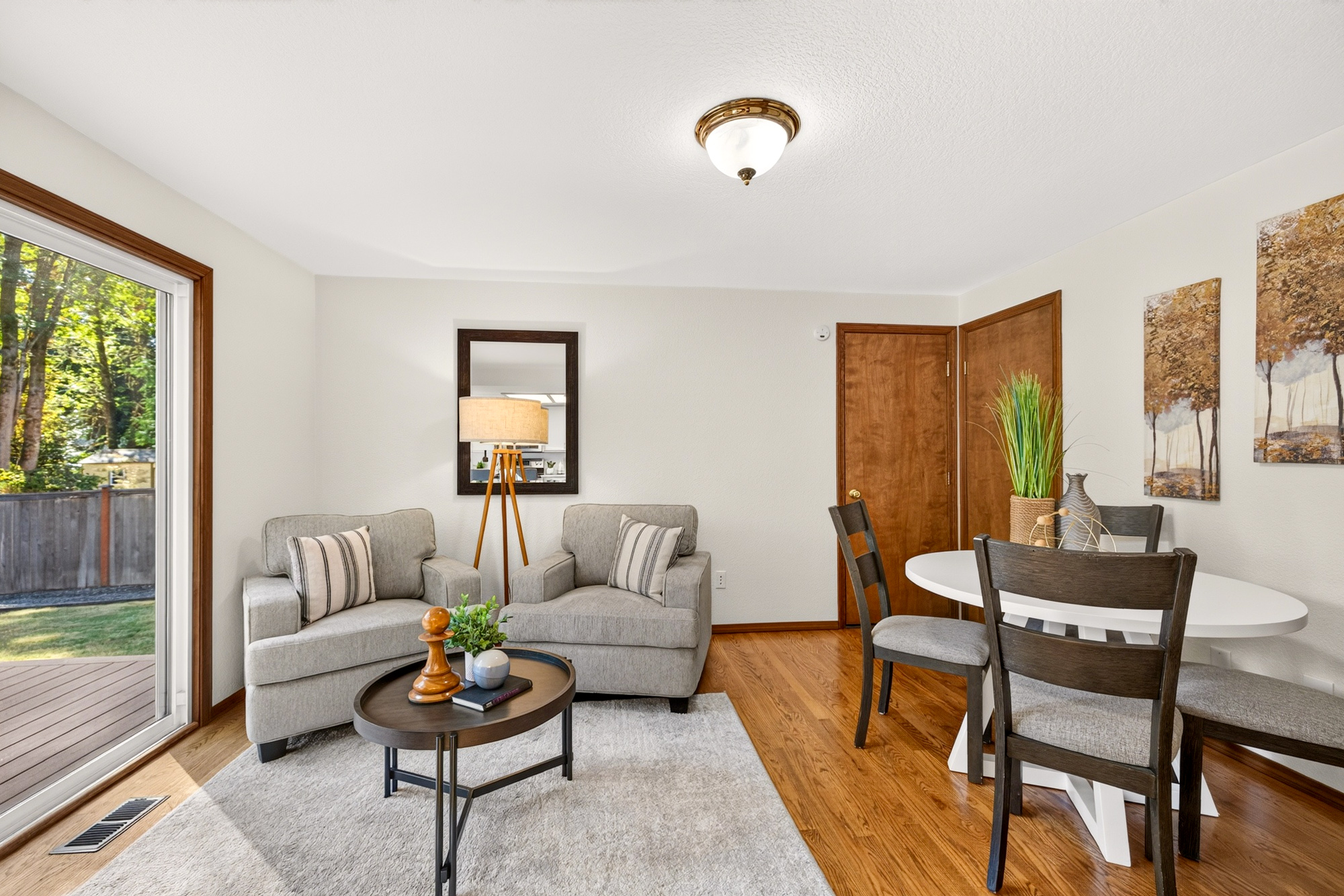 Beautiful Redmond 4-Bedroom Home with Bonus Room Overlooking Greenbelt