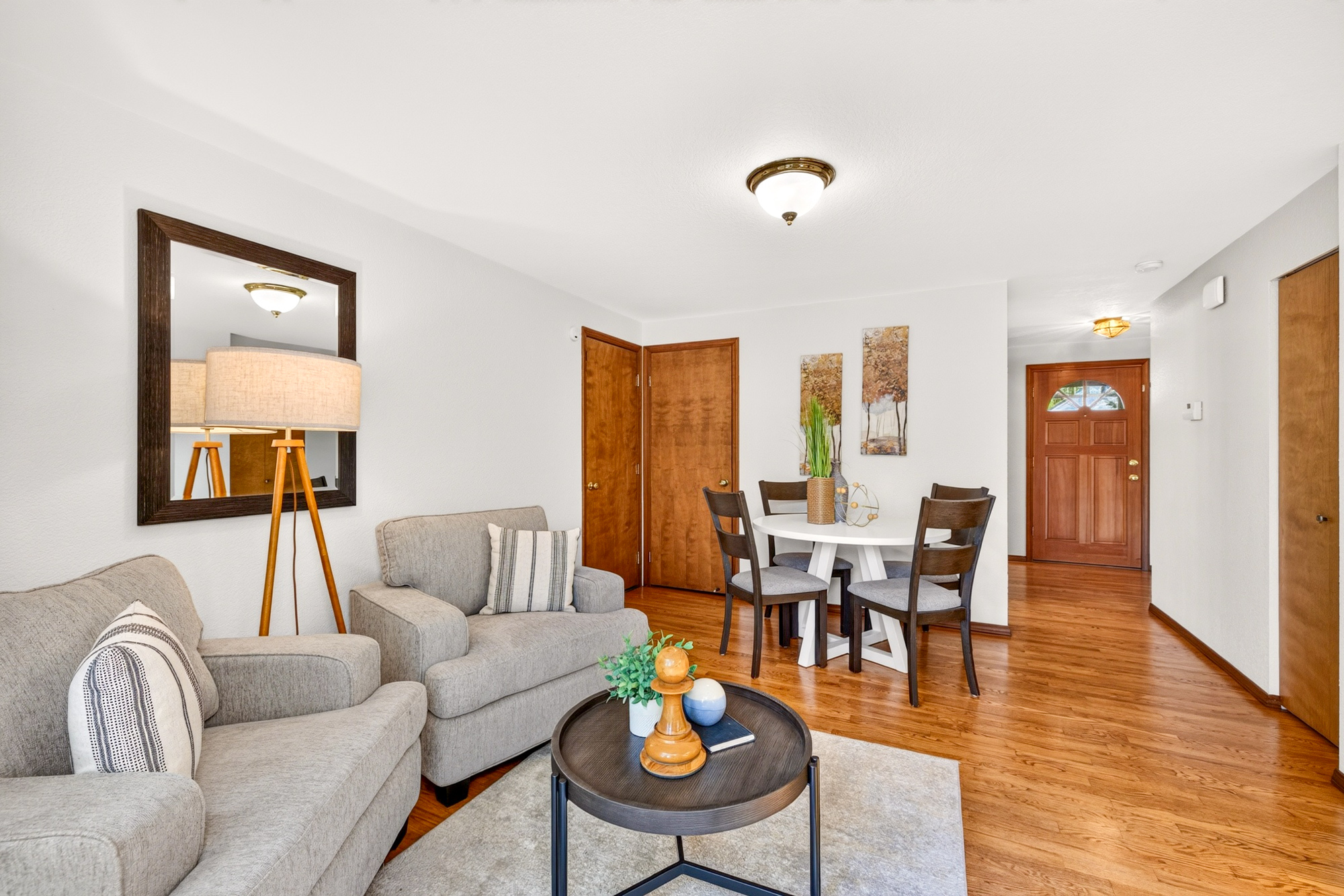 Beautiful Redmond 4-Bedroom Home with Bonus Room Overlooking Greenbelt