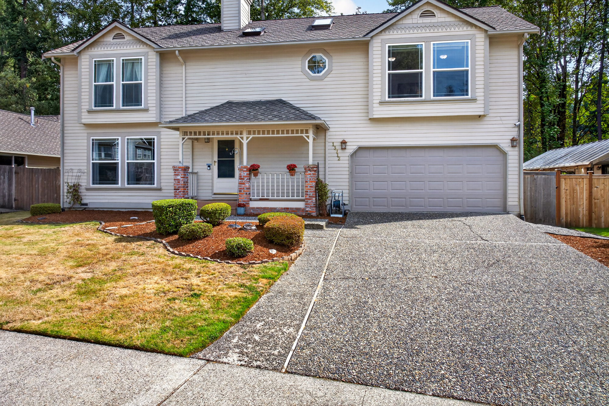 Beautiful Redmond 4-Bedroom Home with Bonus Room Overlooking Greenbelt