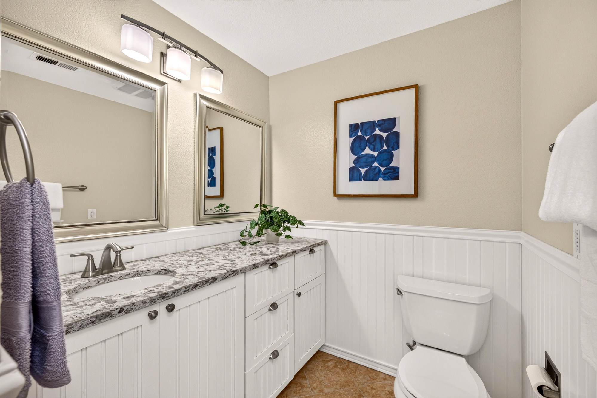 Beautiful Redmond 4-Bedroom Home with Bonus Room Overlooking Greenbelt