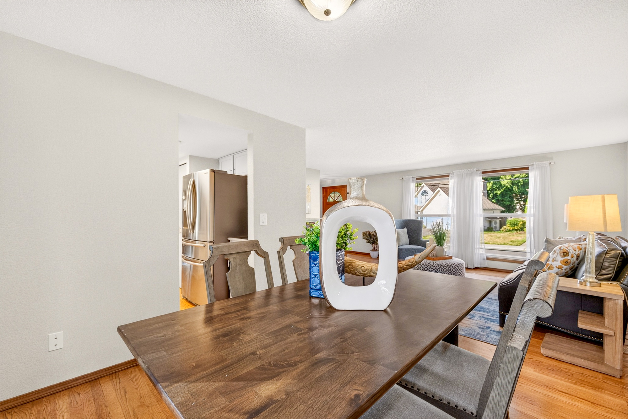 Beautiful Redmond 4-Bedroom Home with Bonus Room Overlooking Greenbelt
