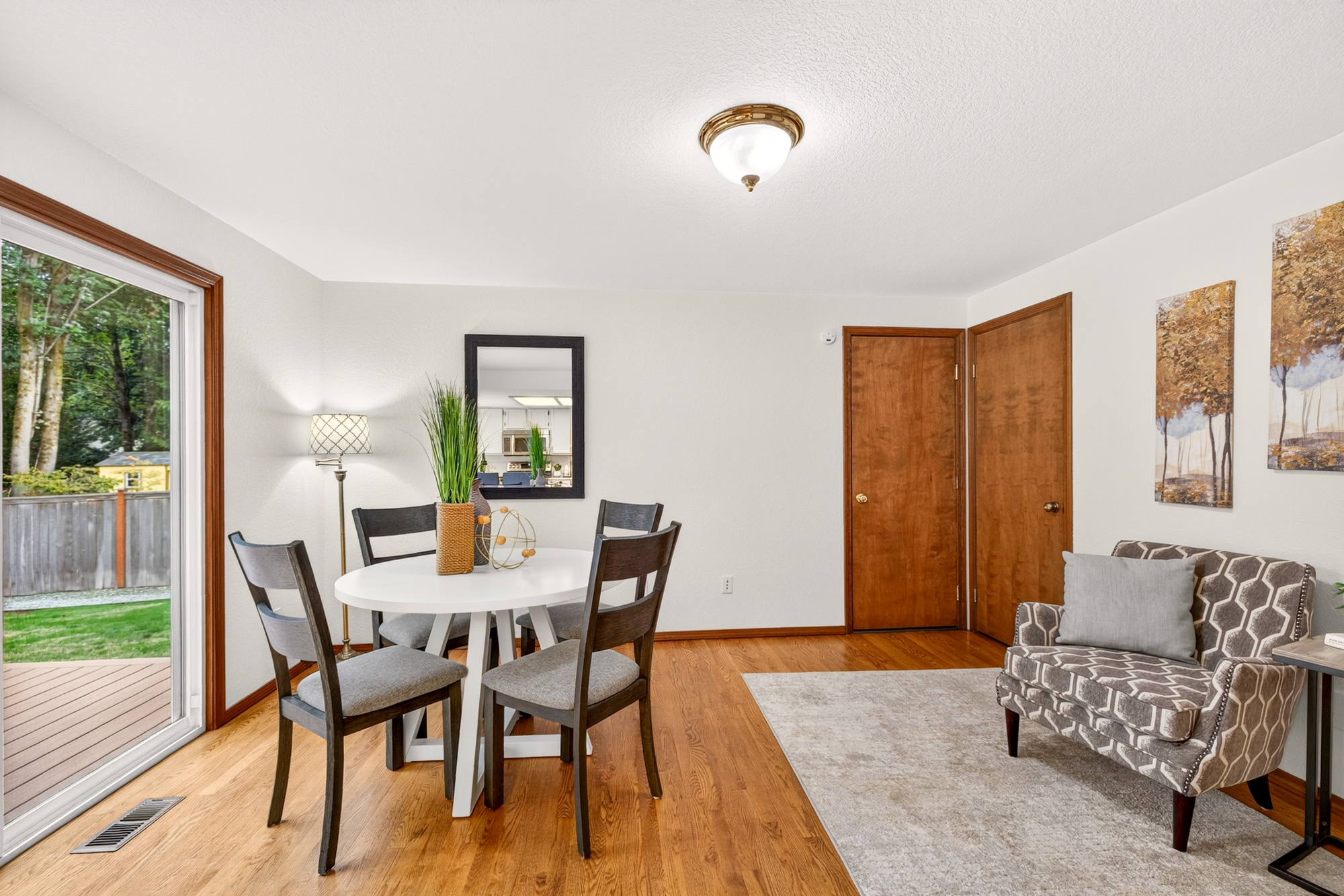 PENDING! Beautiful Redmond 4-Bedroom Home with Bonus Room Overlooking Greenbelt