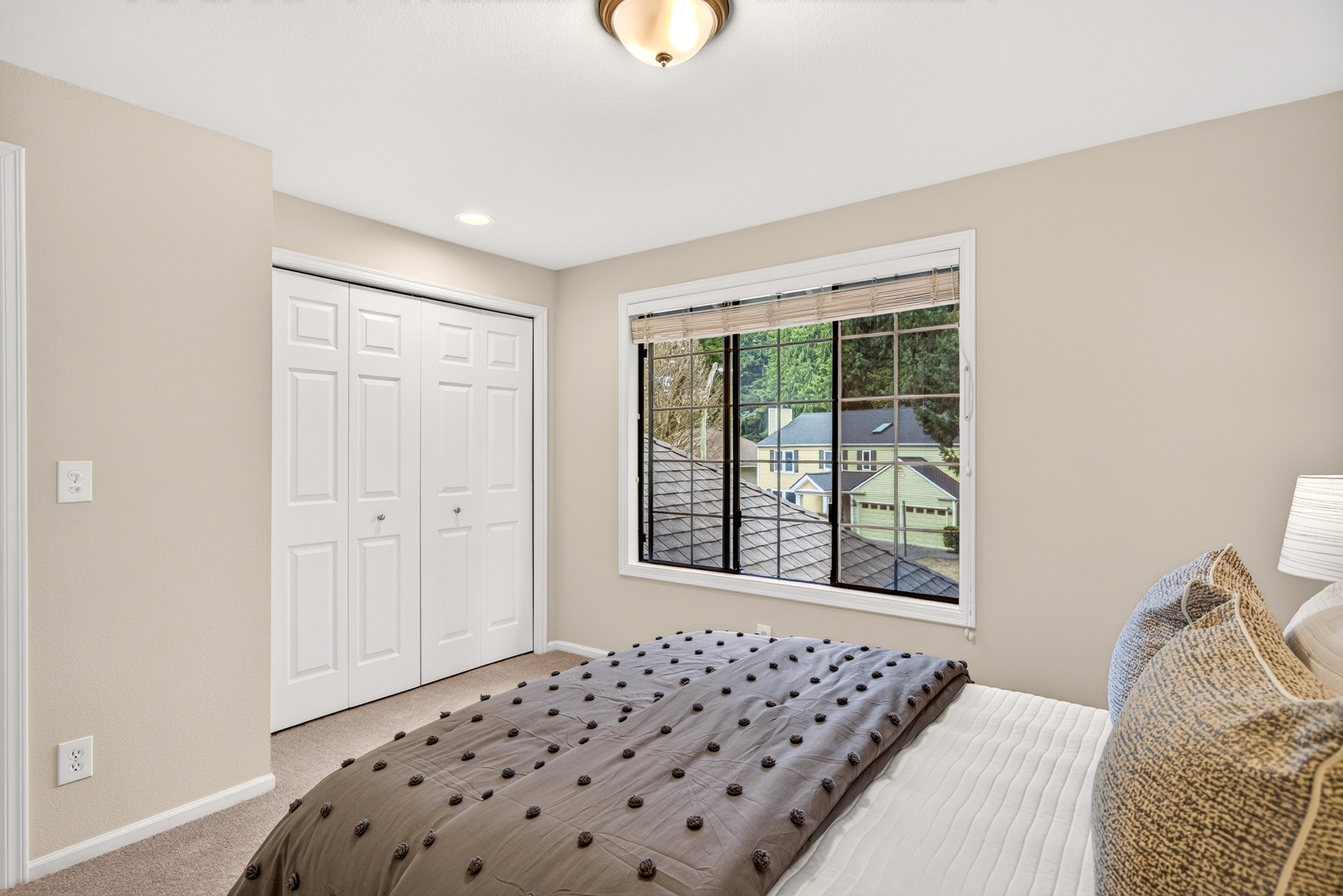 Redmond Two Story, Fully Refreshed Inside and Out with Private Evergreen Backyard