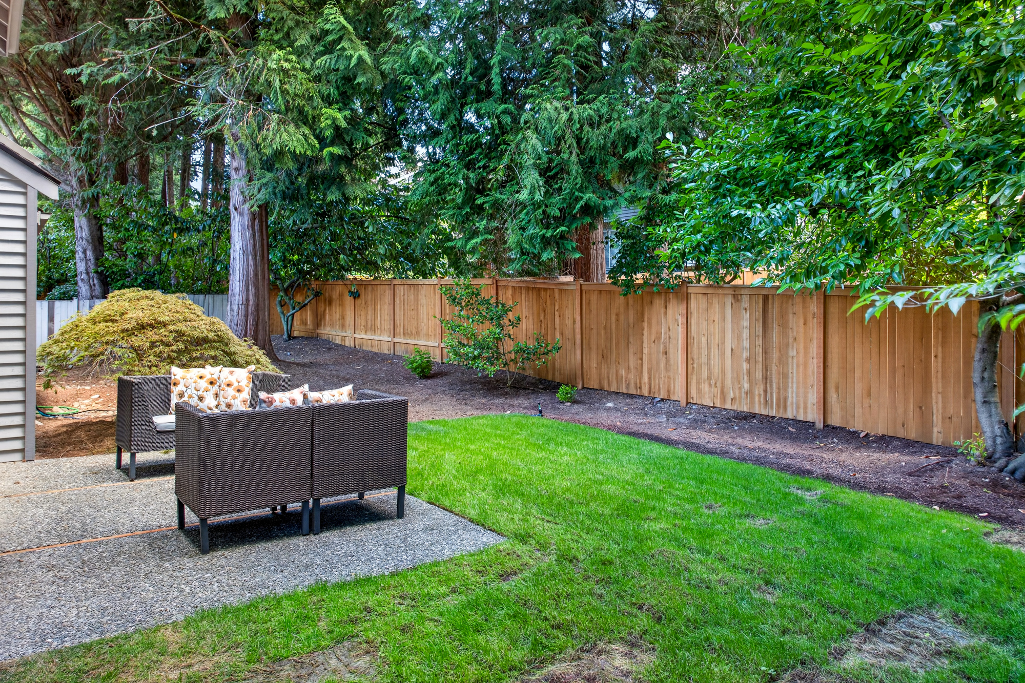 Redmond Two Story, Fully Refreshed Inside and Out with Private Evergreen Backyard