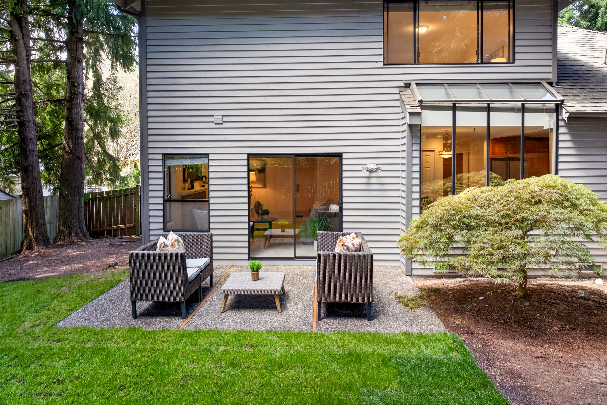 Redmond Two Story, Fully Refreshed Inside and Out with Private Evergreen Backyard