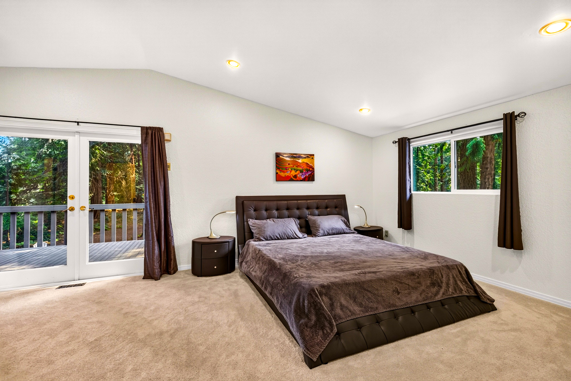 Updated 3 Bedroom Plus Office/Den with MIL Space on 0.84 Private Acres in Woodinville