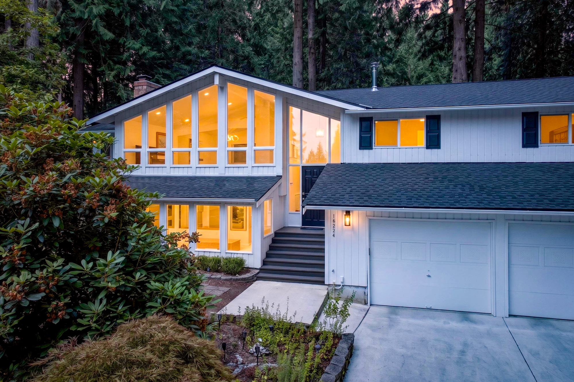 Updated 3 Bedroom Plus Office/Den with MIL Space on 0.84 Private Acres in Woodinville