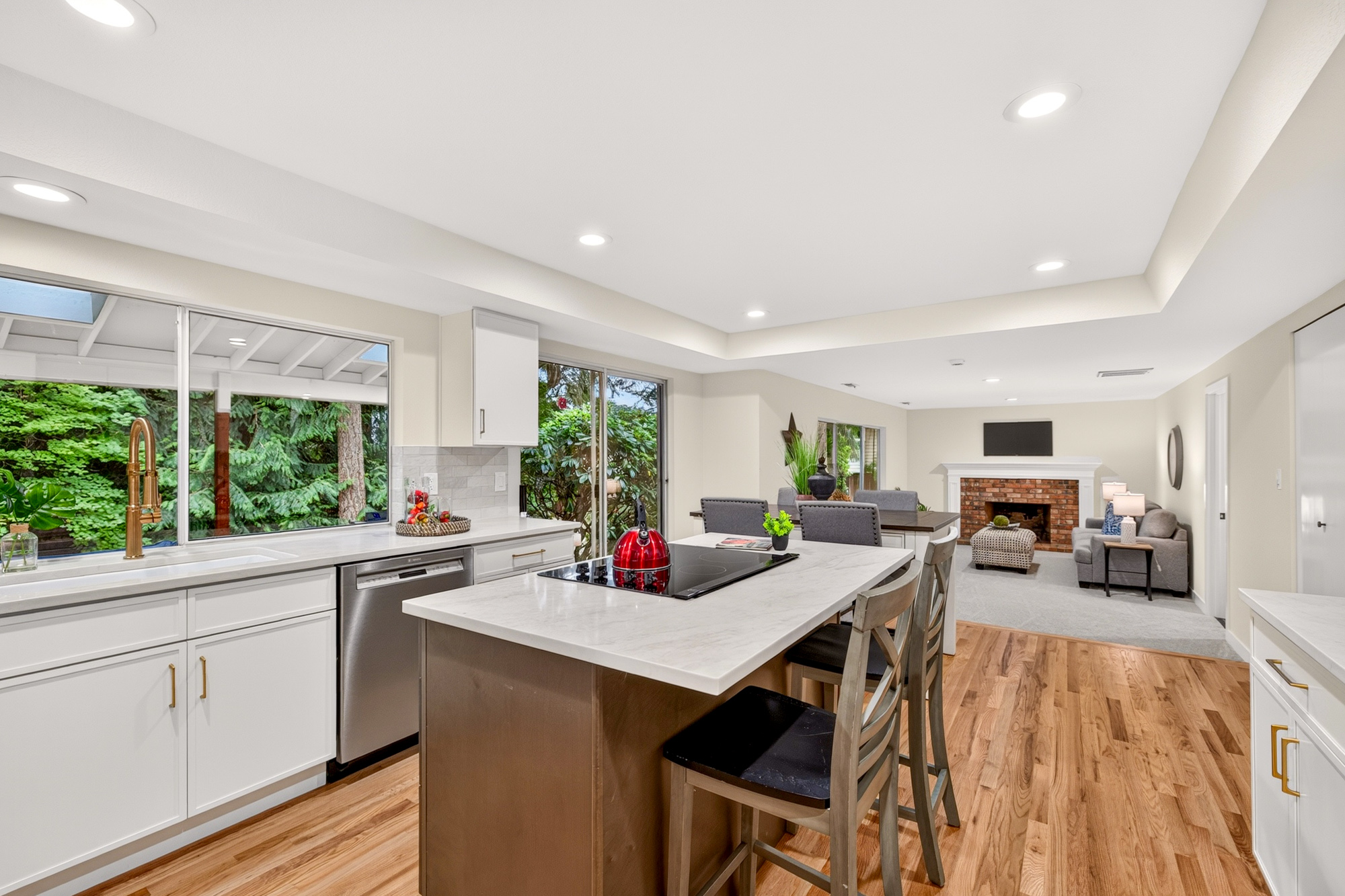 Just Listed on English Hill in Redmond: Fully Remodeled Redmond Two Story