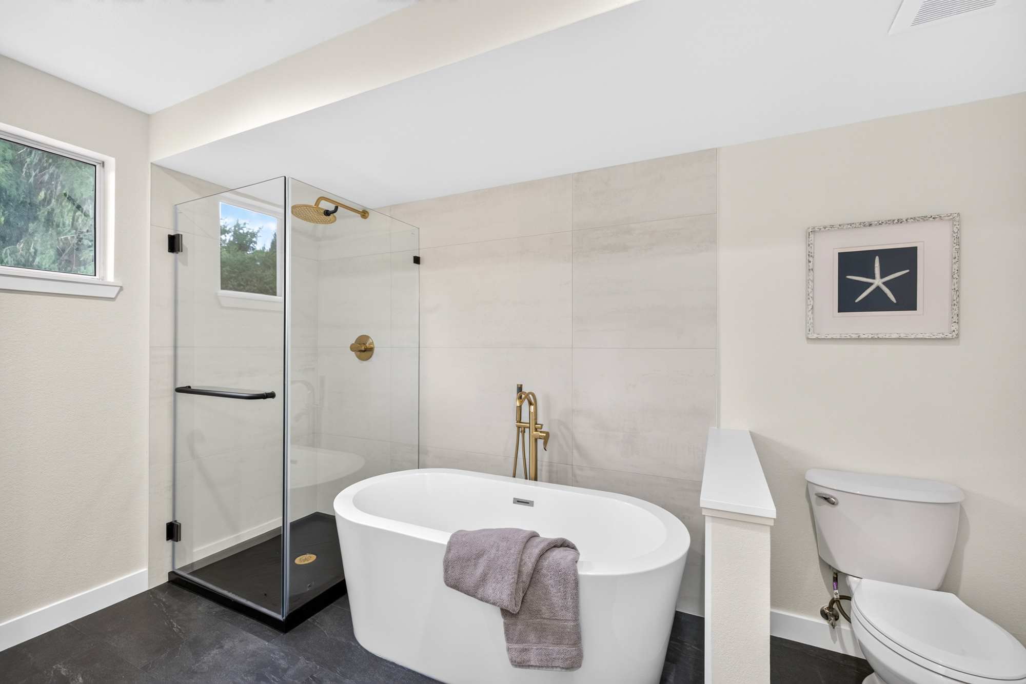 Just Listed on English Hill in Redmond: Fully Remodeled Redmond Two Story