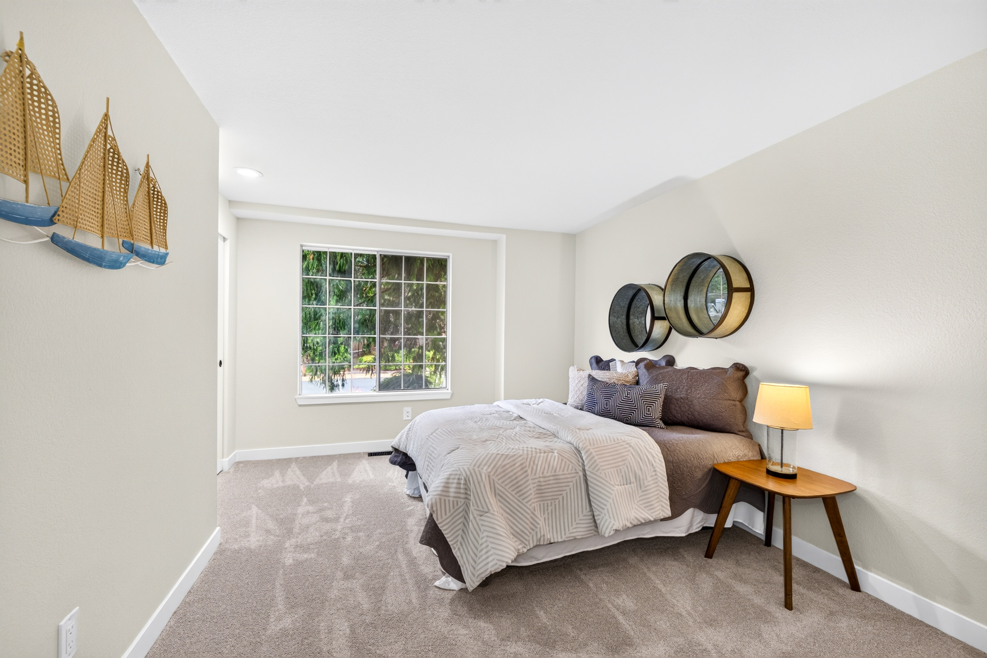 Just Listed on English Hill in Redmond: Fully Remodeled Redmond Two Story