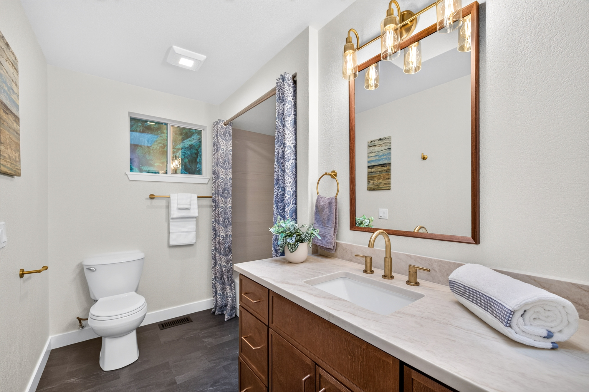 Just Listed on English Hill in Redmond: Fully Remodeled Redmond Two Story