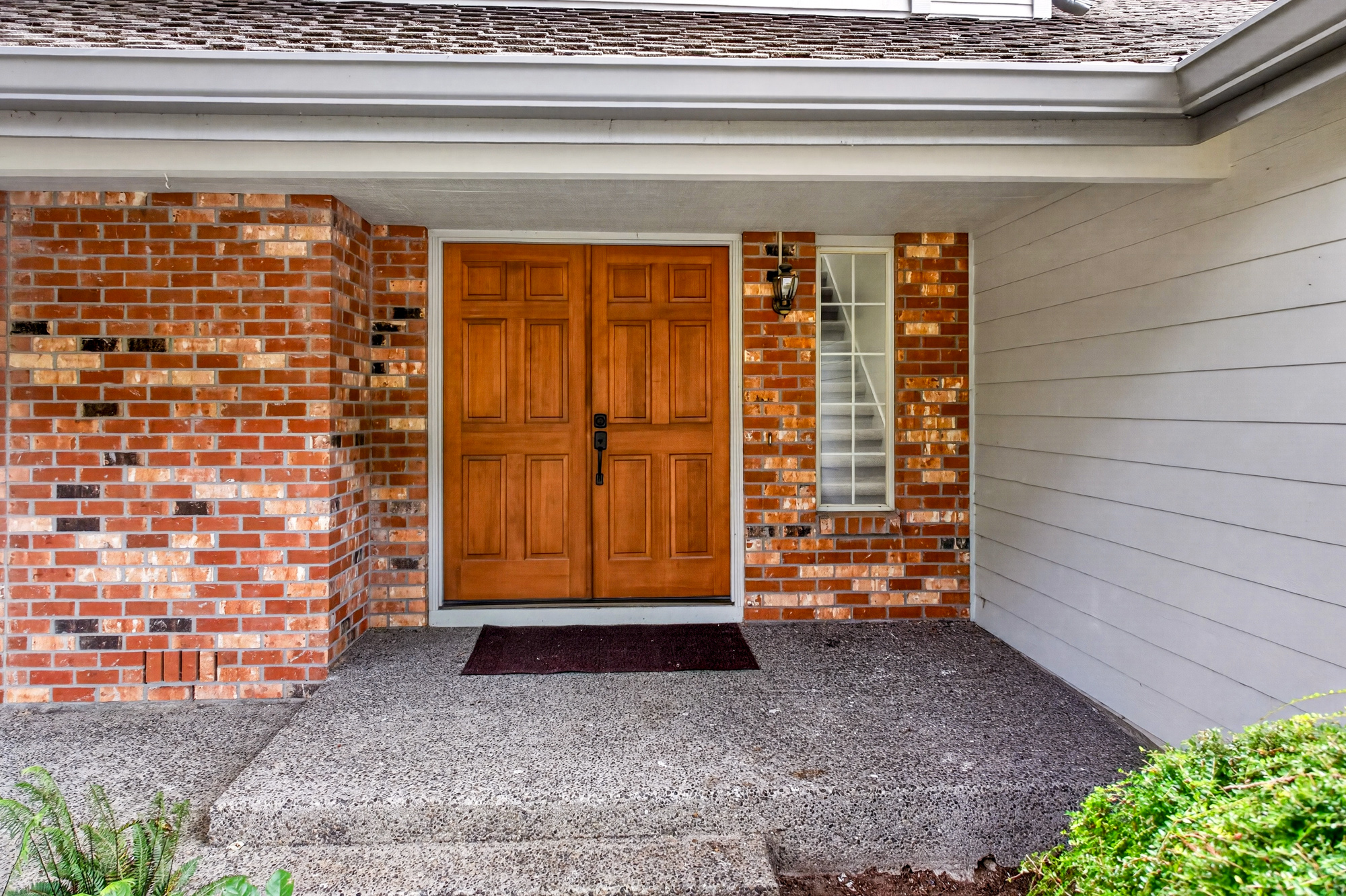 Just Listed on English Hill in Redmond: Fully Remodeled Redmond Two Story