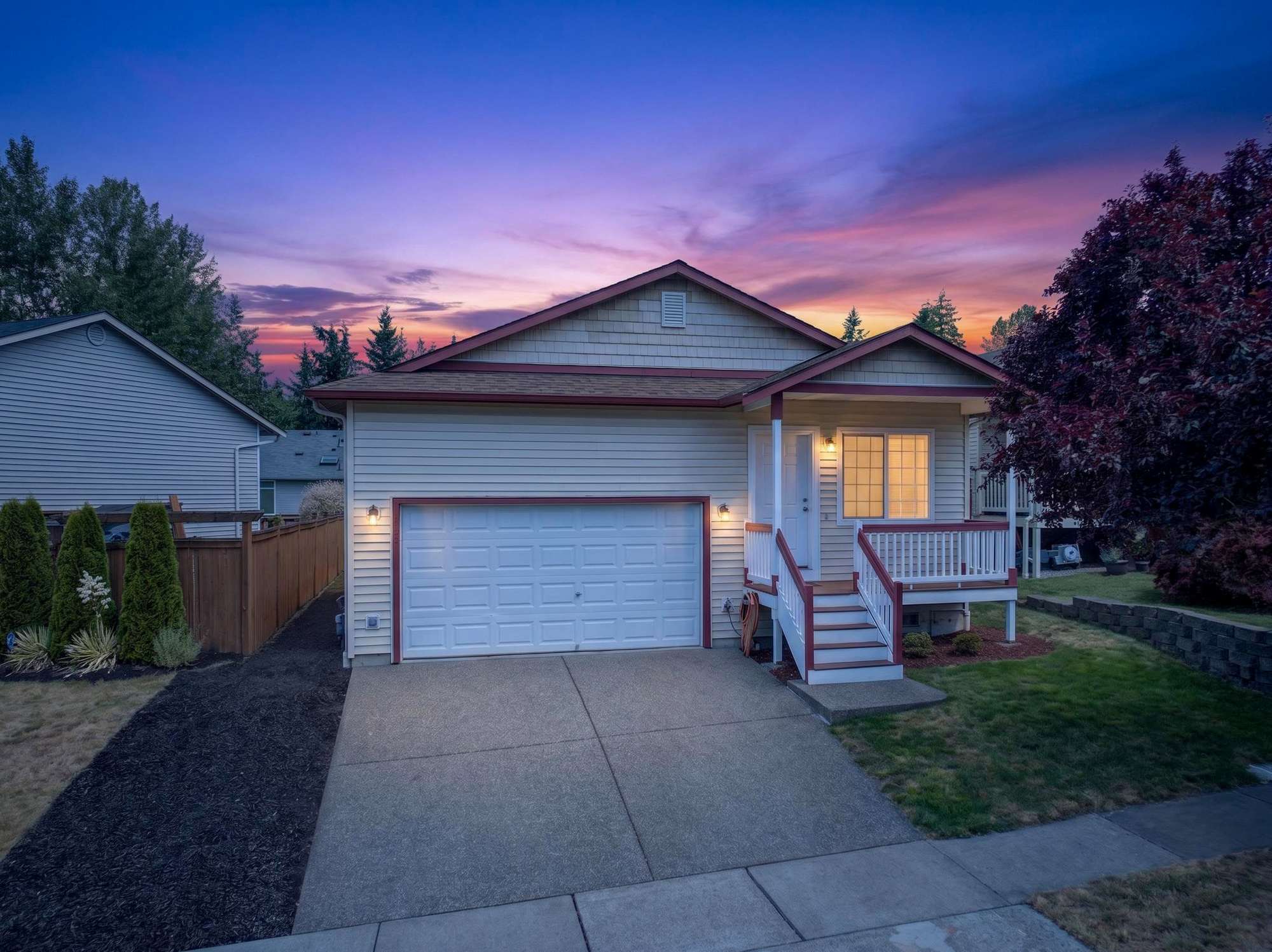 Move-In Ready in Lynnwood: New Furnace, New Water Heater, Newer Roof
