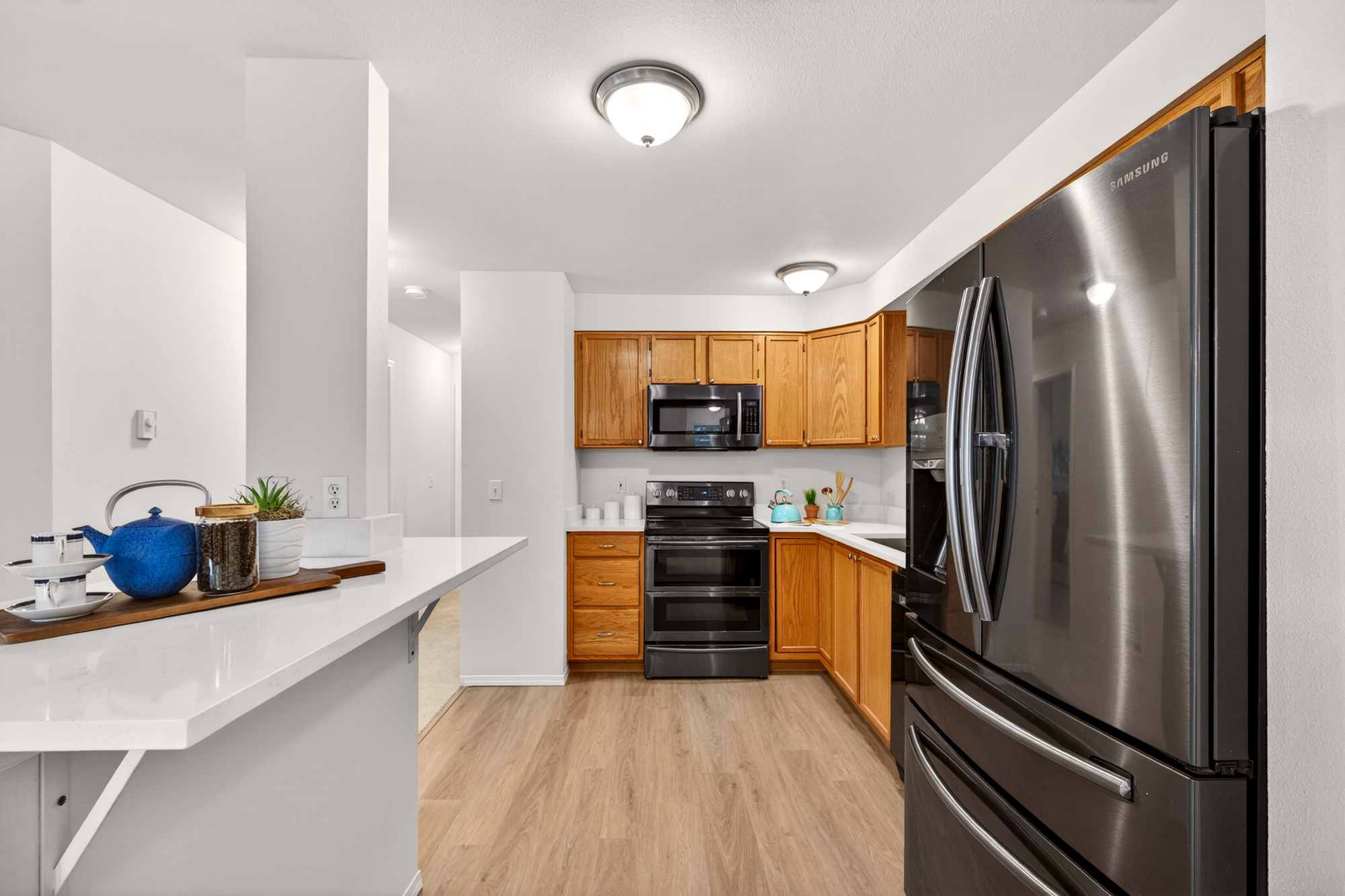 Move-In Ready Condo in Lake Stevens: New Flooring, Updated Baths, Attached Garage