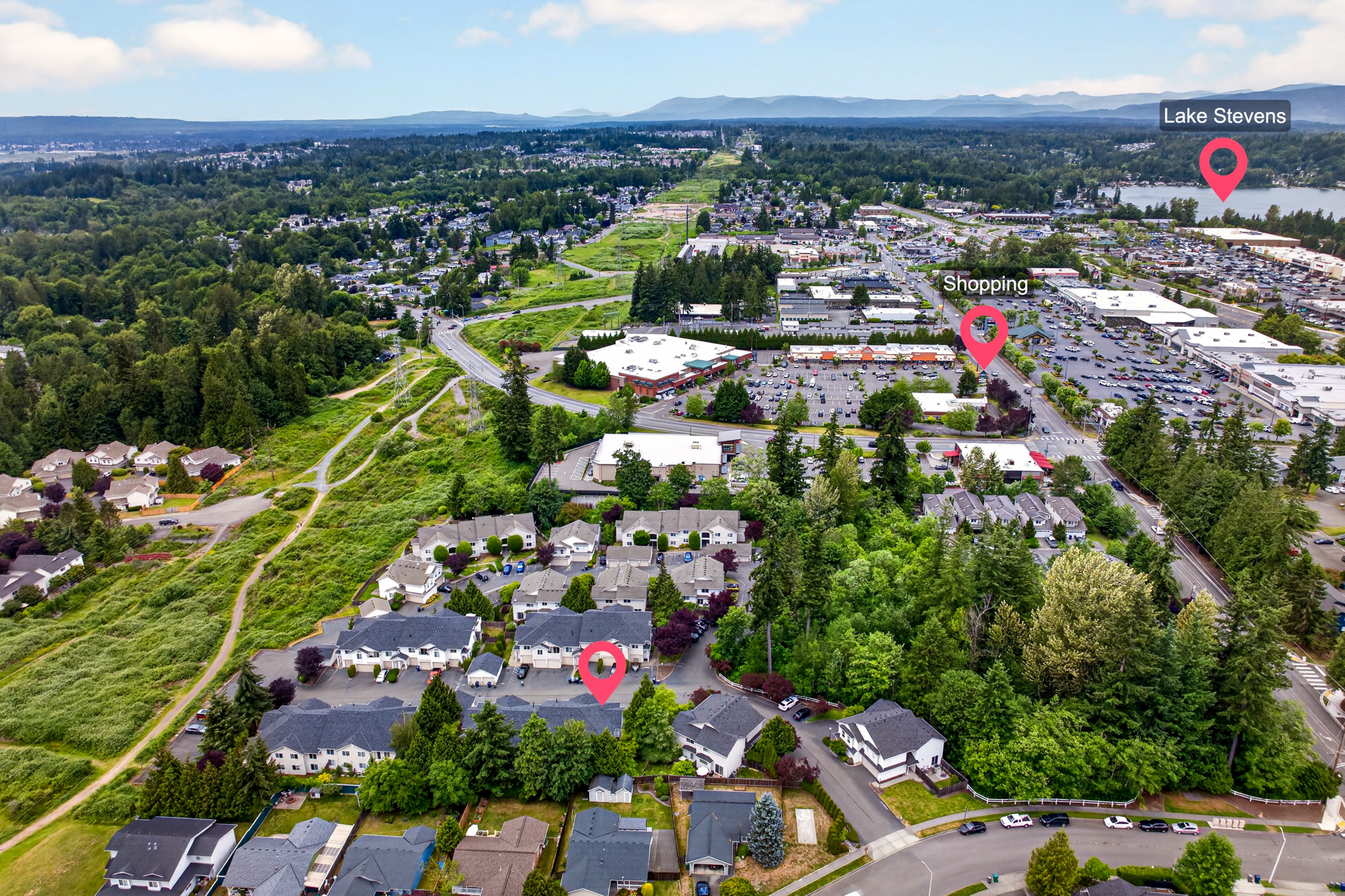 Move-In Ready Condo in Lake Stevens: New Flooring, Updated Baths, Attached Garage