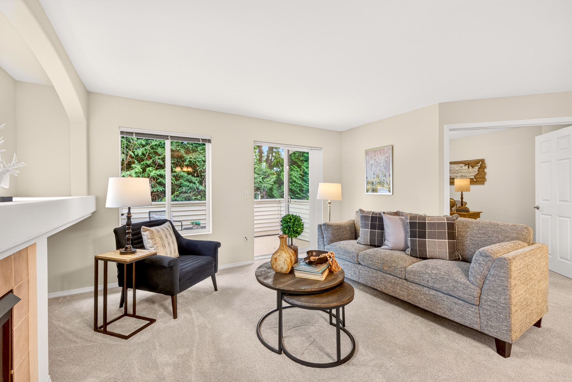 Move-In Ready Condo in Lake Stevens: New Flooring, Updated Baths, Attached Garage